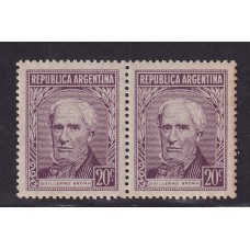 ARGENTINA  1954 GJ  1037i + 1037h PAREJA DE ESTAMPILLAS NUEVAS CON GOMA TONALIZADA AMBOS GOMA GOFRADA PERO 1 CON FILIGRANA RAYA U$ 35